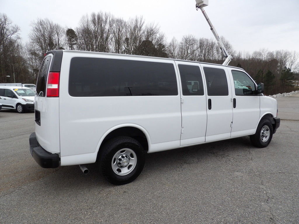 Used 2020 Chevrolet Express 3500 LS image 8