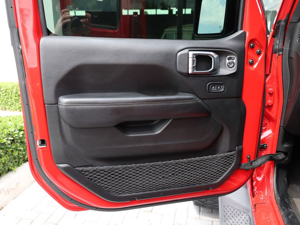 Used 2020 Jeep Gladiator Overland image 11