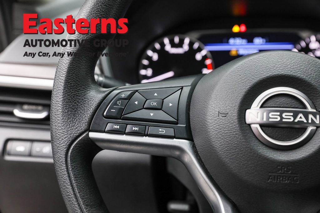 Used 2023 Nissan Altima 2.5 SV image 15