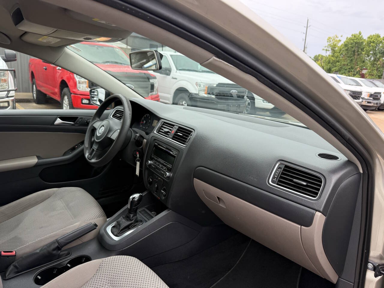 Used 2013 Volkswagen Jetta S FWD image 9