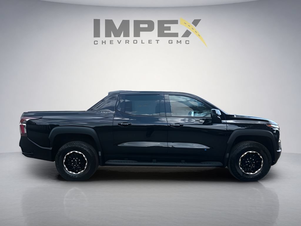 Used 2026 Chevrolet Silverado EV Trail Boss AWD/4WD image 6