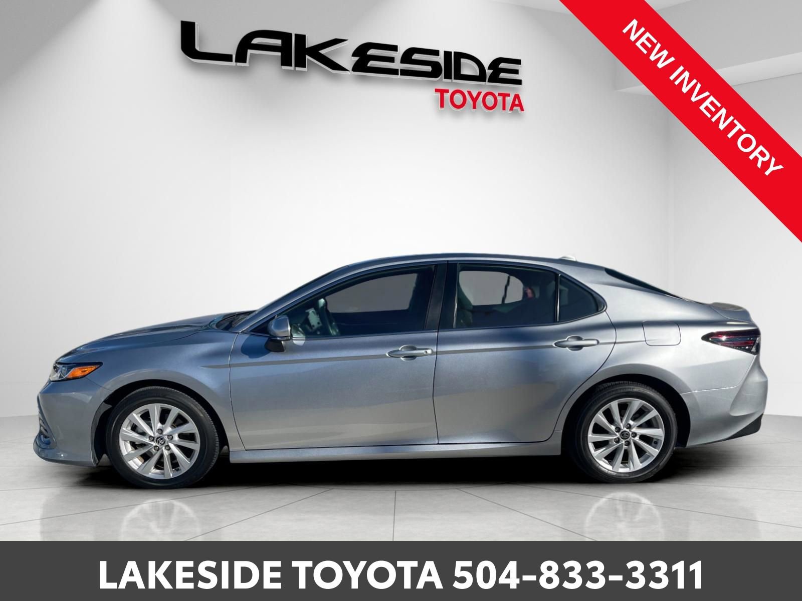 Used 2024 Toyota Camry LE image 4