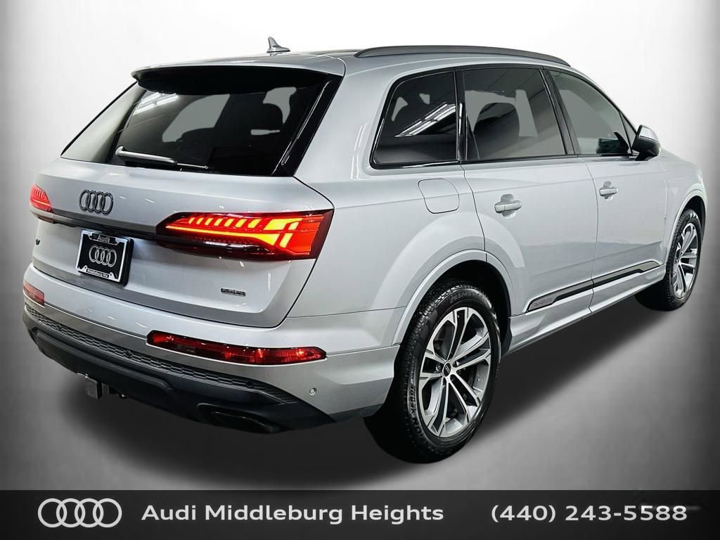 Certified 2025 Audi Q7 2.0T Premium w/ Convenience Plus Package image 8