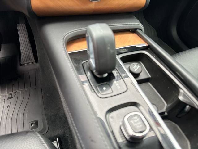 Used 2023 Volvo XC90 B6 Plus w/ Protection Package image 26