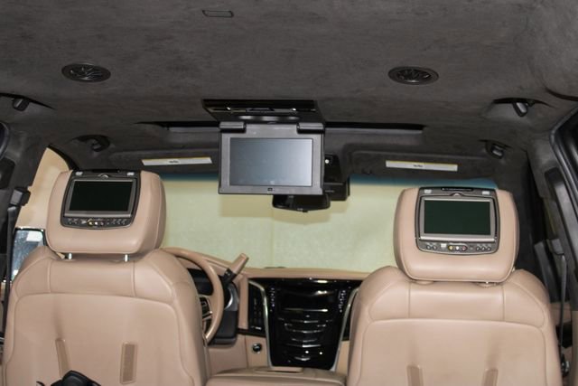 Used 2019 Cadillac Escalade Platinum AWD/4WD image 44