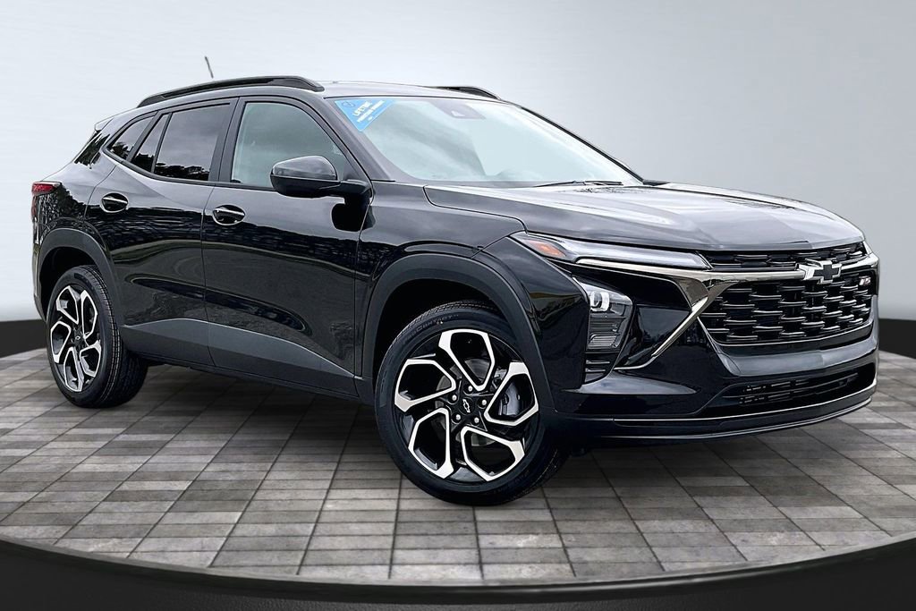New 2026 Chevrolet Trax RS w/ Driver Confidence Package video 2