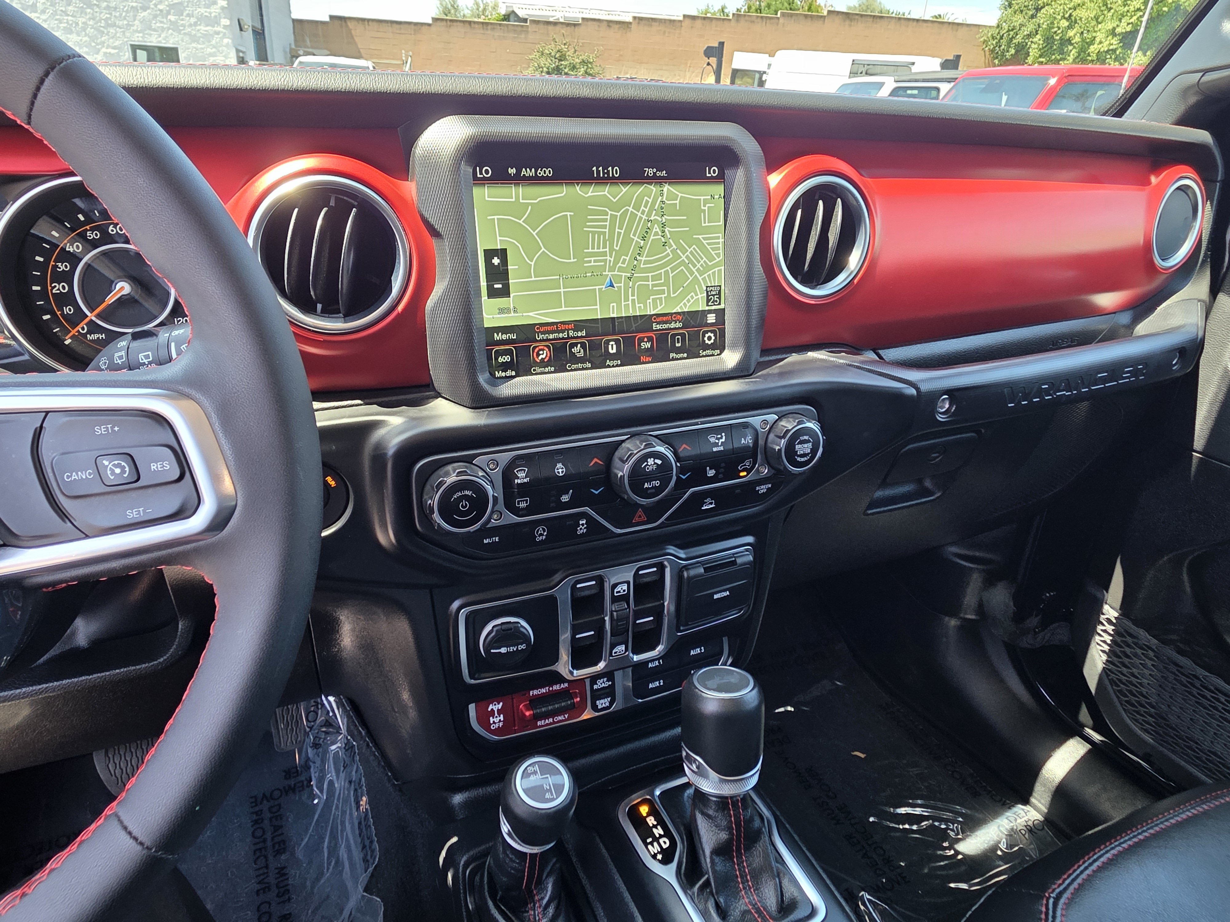 Used 2023 Jeep Wrangler Unlimited Rubicon w/ LED Lighting Group AWD/4WD image 16