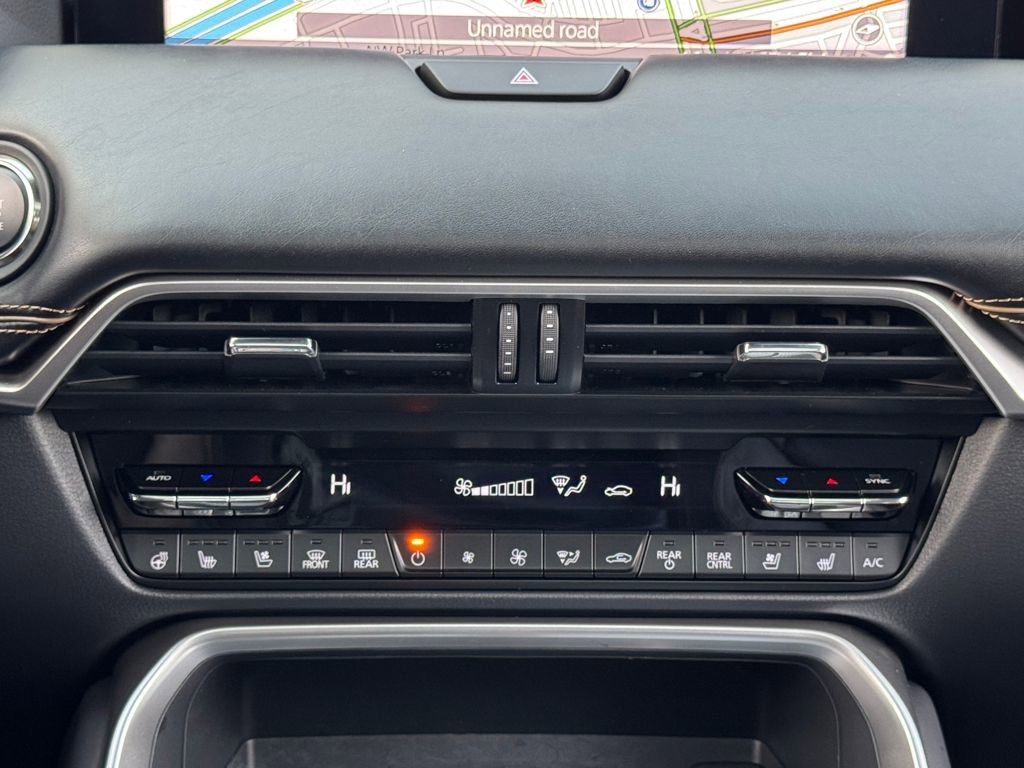 Used 2024 MAZDA CX-90 3.3 Turbo w/ Premium Plus Pkg image 21