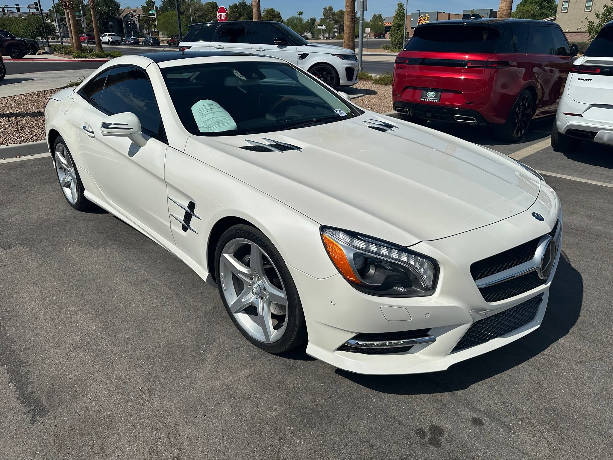 Used 2016 Mercedes-Benz SL 550 w/ Driver Assistance Package image 9
