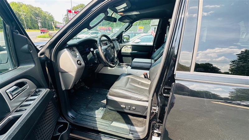 Used 2016 Ford Expedition XLT w/ Equipment Group 201A image 12