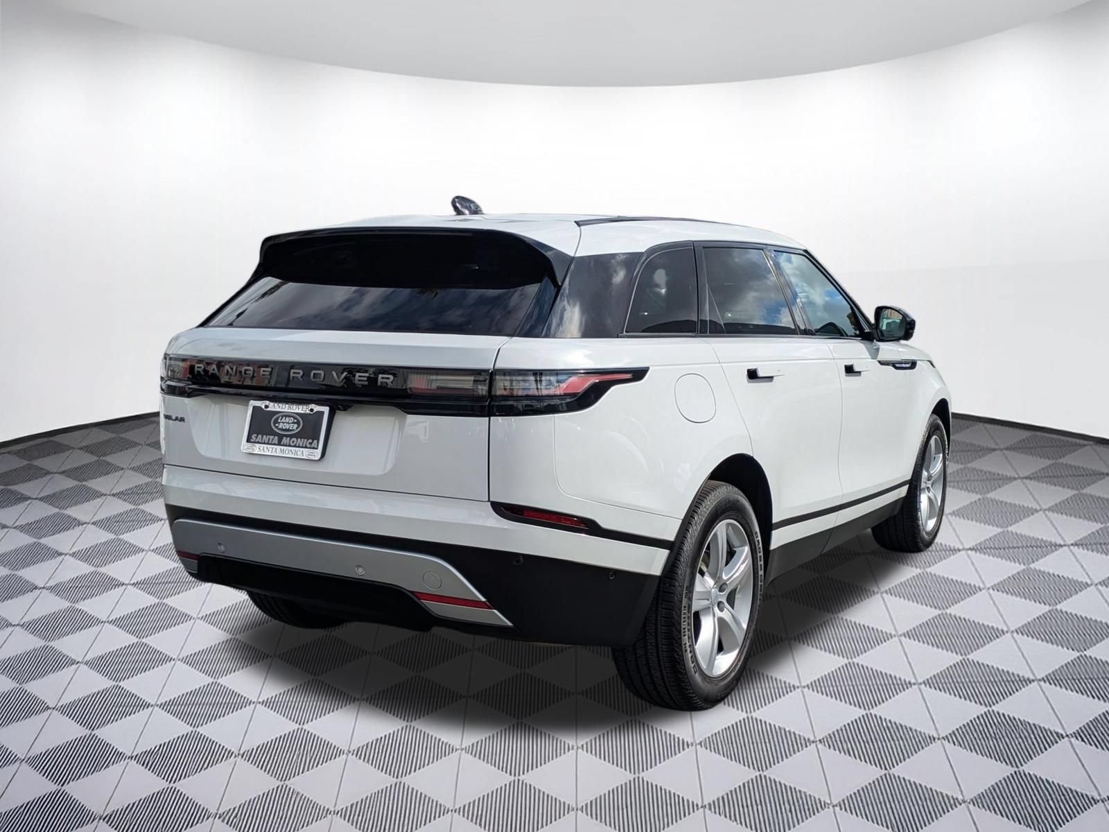 Used 2026 Land Rover Range Rover Velar S AWD/4WD image 5