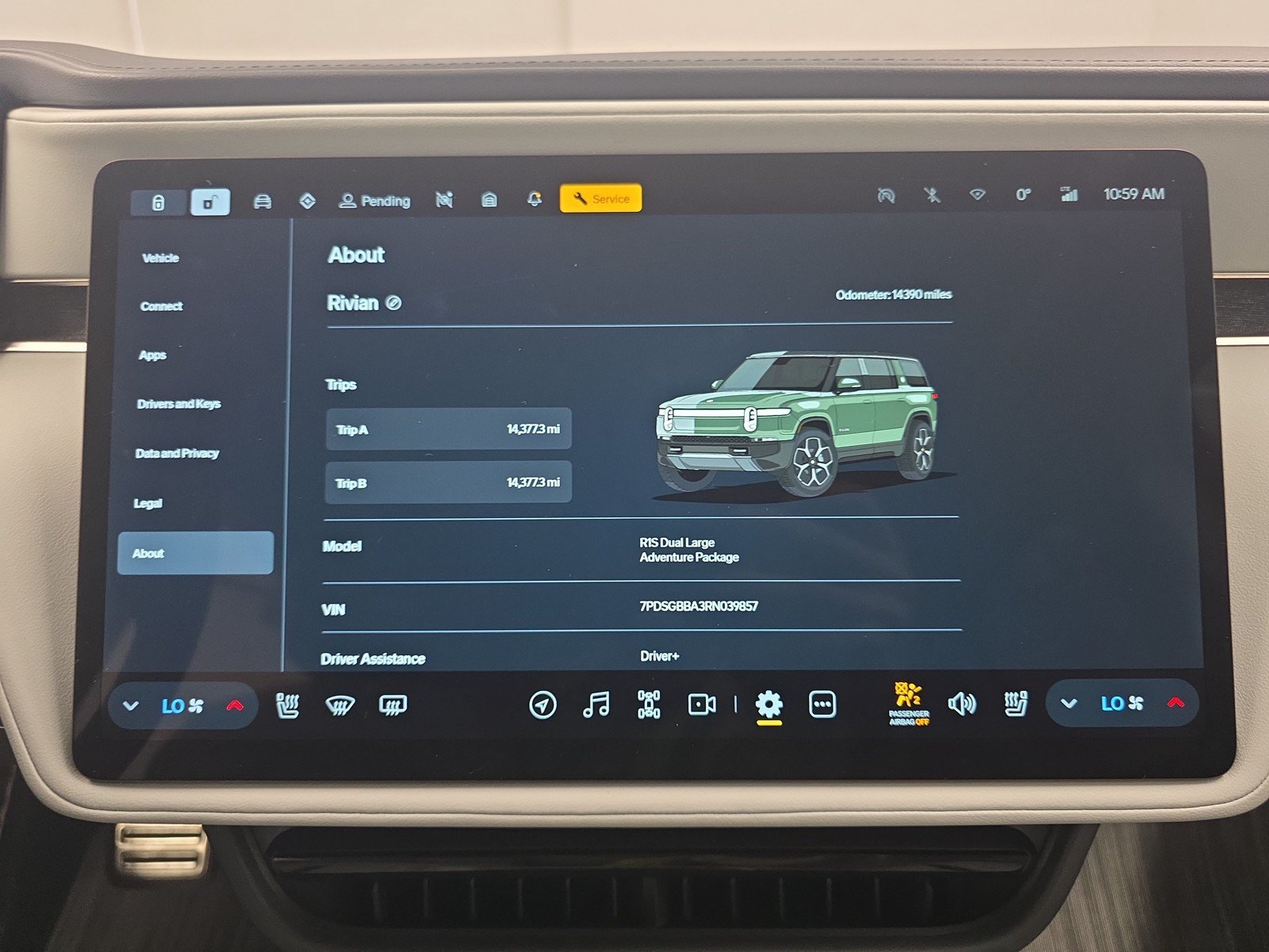 Used 2024 Rivian R1S Adventure AWD/4WD image 29
