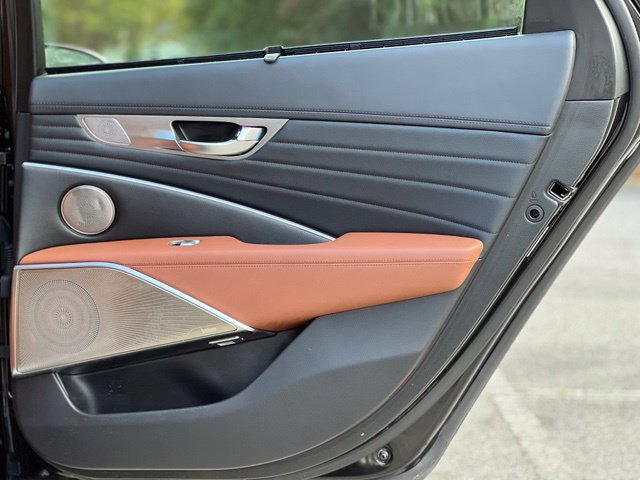 Used 2019 Kia K900 Luxury AWD/4WD image 18
