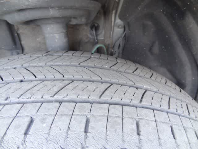 Used 2021 Toyota RAV4 XLE image 15