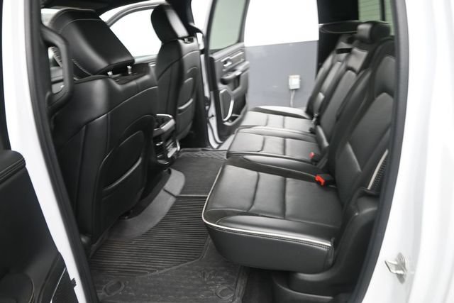 Used 2025 RAM 1500 Laramie w/ Sport Appearance Package AWD/4WD image 19