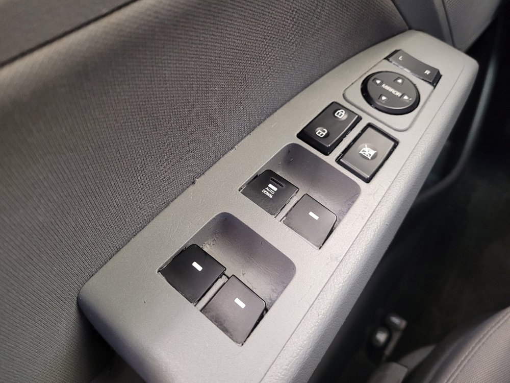 Used 2020 Hyundai Elantra SEL w/ Winter Weather Package FWD image 27