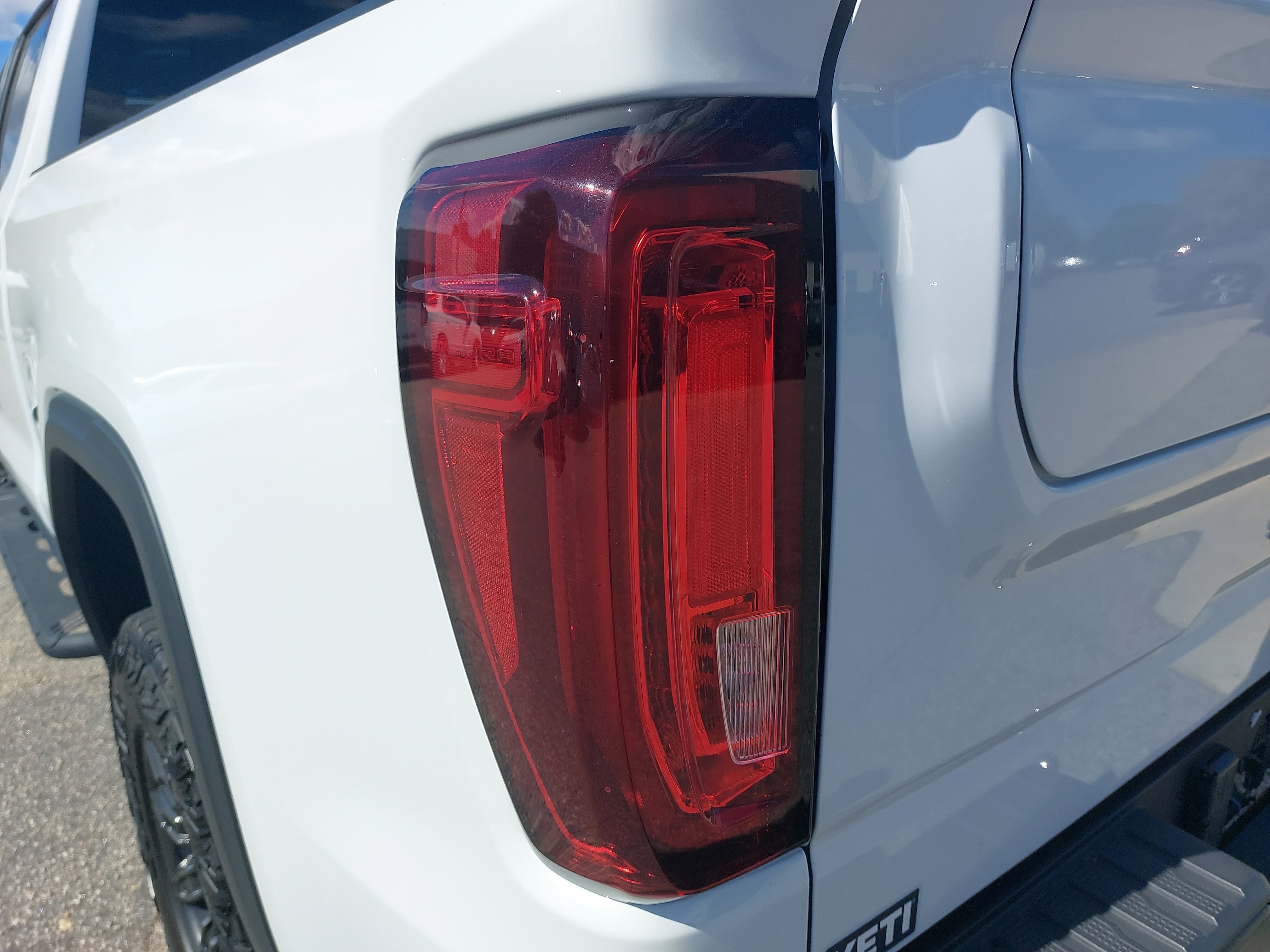 Used 2024 GMC Sierra 1500 AT4X image 36