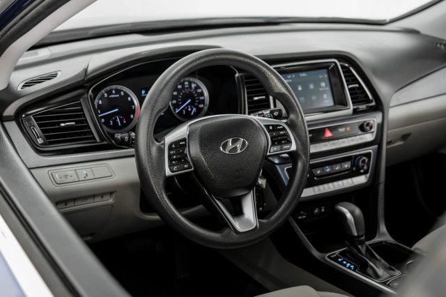 Used 2018 Hyundai Sonata SE FWD image 14