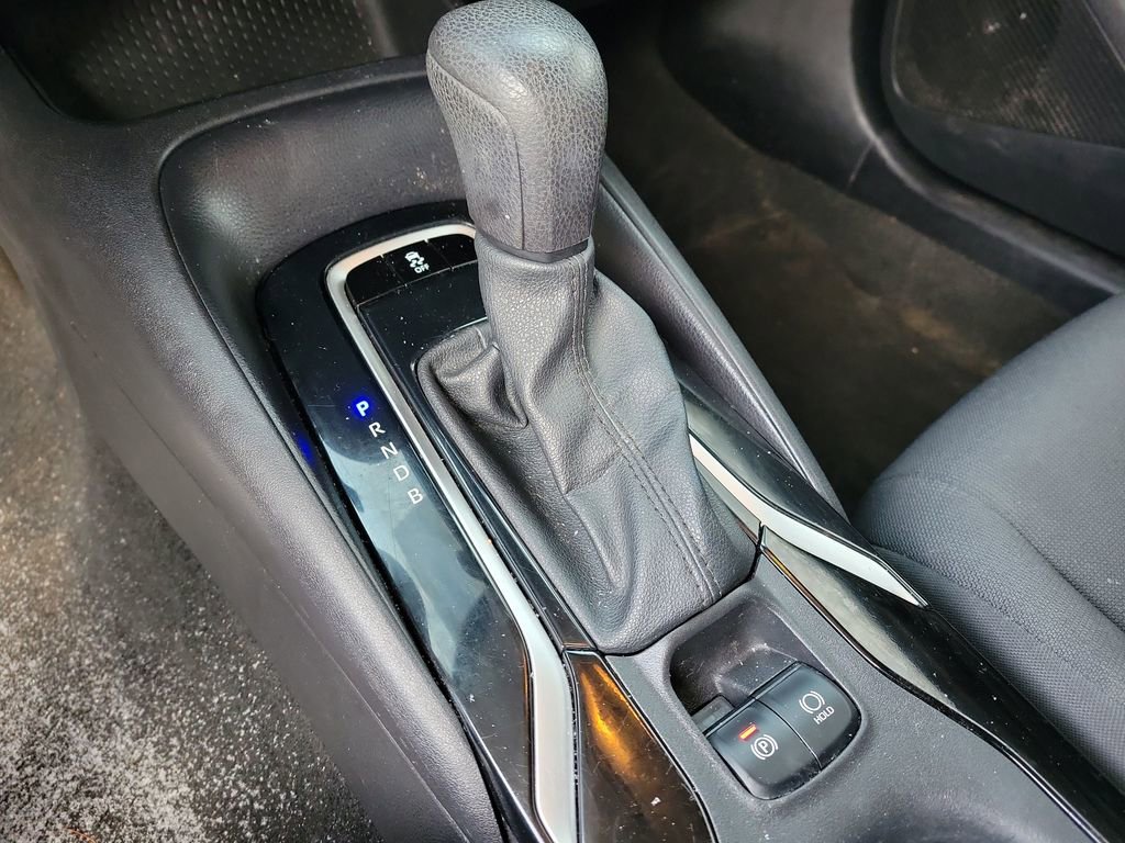 Used 2022 Toyota Corolla LE image 7