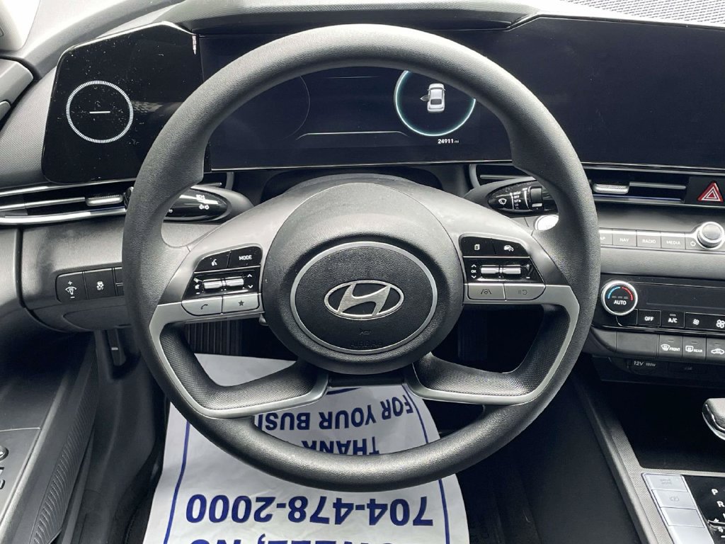 Certified 2024 Hyundai Elantra SEL FWD image 12