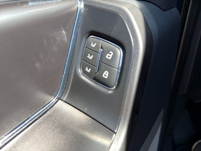 Used 2022 Ford F150 Lariat w/ Equipment Group 502A High AWD/4WD image 33