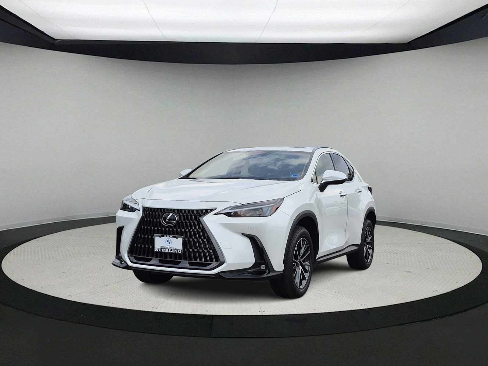 Used 2024 Lexus NX 350h AWD image 4