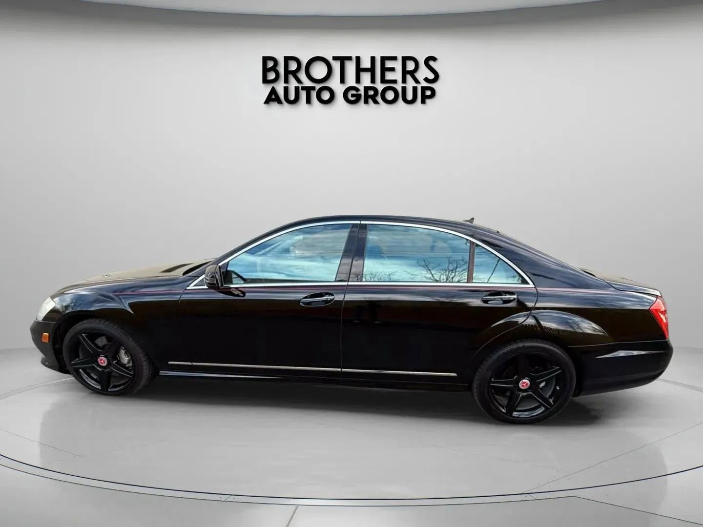 Used 2010 Mercedes-Benz S 550 image 8