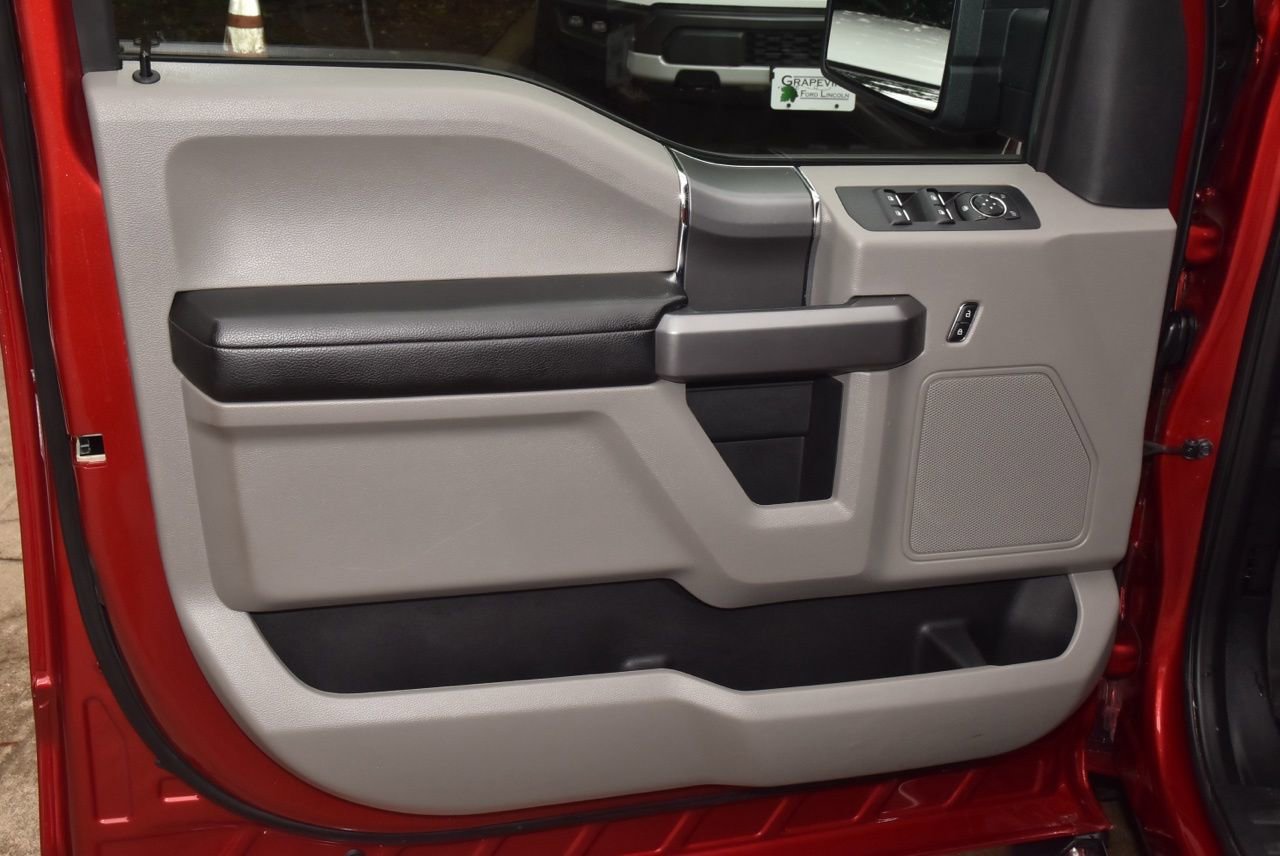 Used 2019 Ford F150 XLT w/ Equipment Group 302A Luxury AWD/4WD image 34