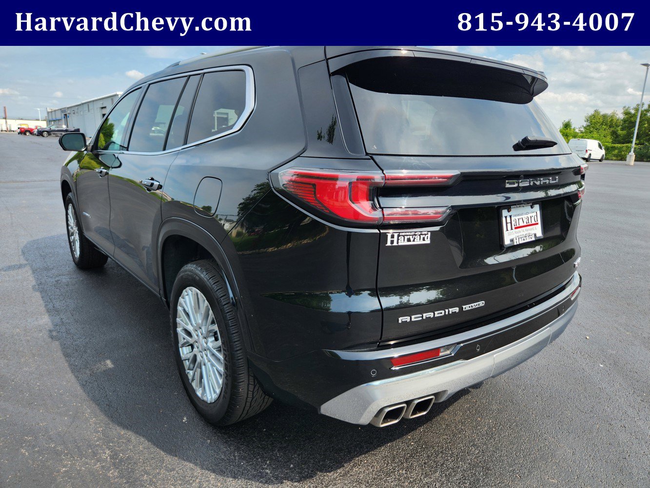 Used 2024 GMC Acadia Denali w/ LPO, Floor Liner Package image 6