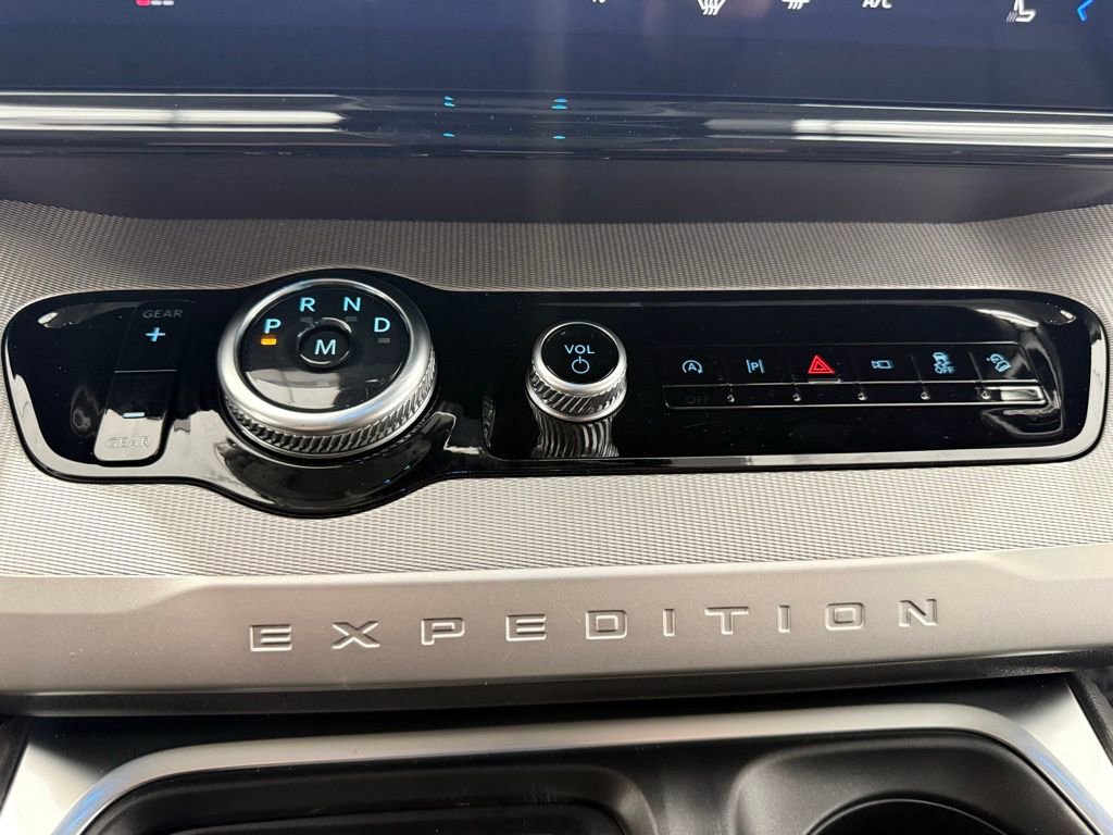 New 2025 Ford Expedition Max Active image 42