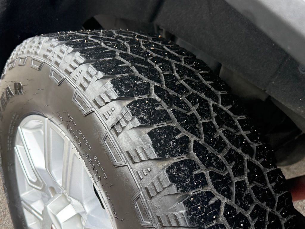 Used 2021 GMC Sierra 2500 SLT w/ SLT Premium Package image 42