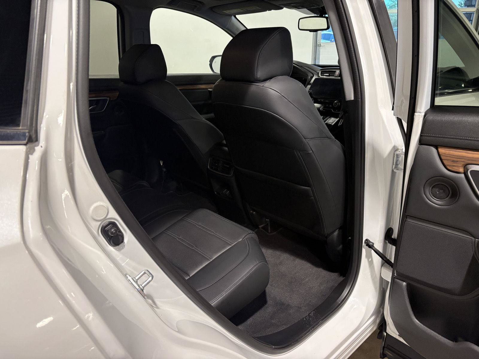 Used 2022 Honda CR-V Touring image 38