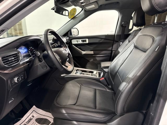 Used 2022 Ford Explorer Limited w/ Equipment Group 301A RWD image 18