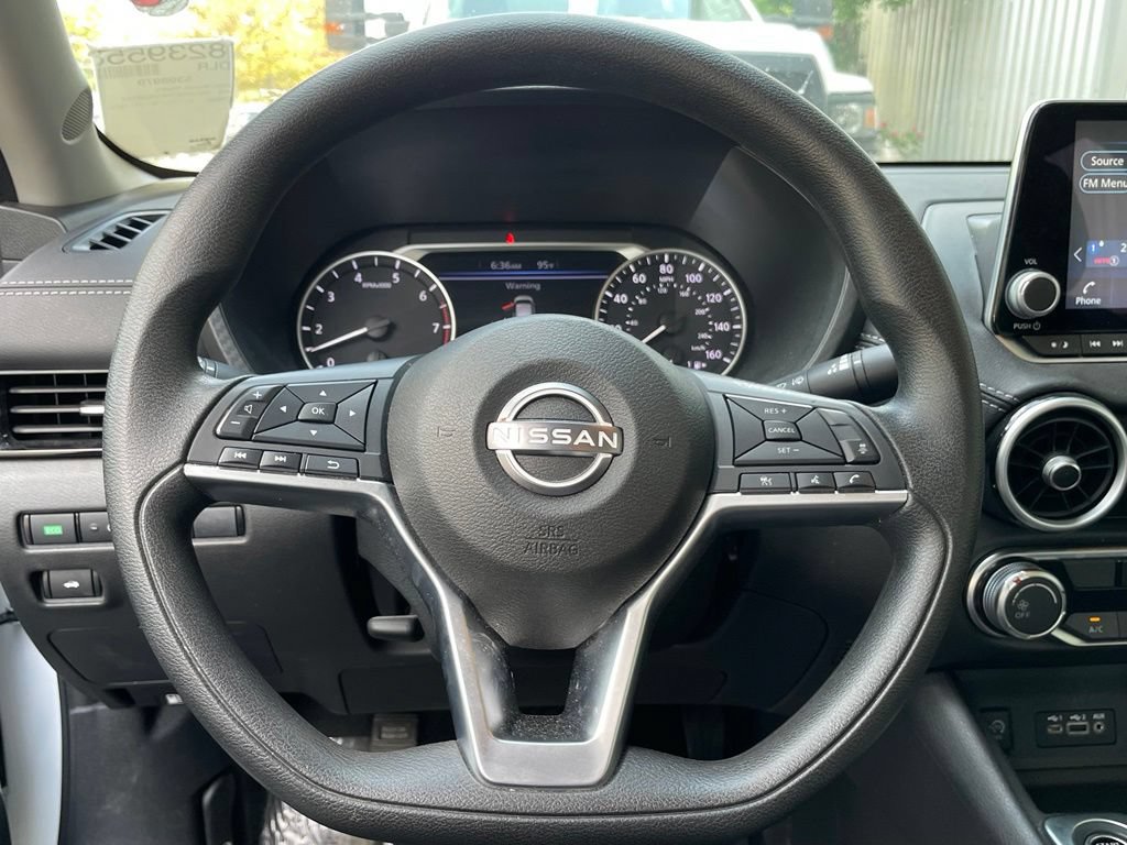Used 2025 Nissan Sentra SV FWD image 14