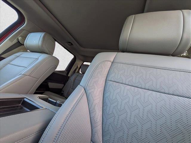 Used 2022 Toyota Tundra Limited AWD/4WD image 16