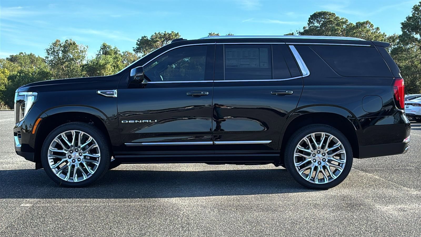 New 2026 GMC Yukon Denali w/ Denali Reserve Package image 32