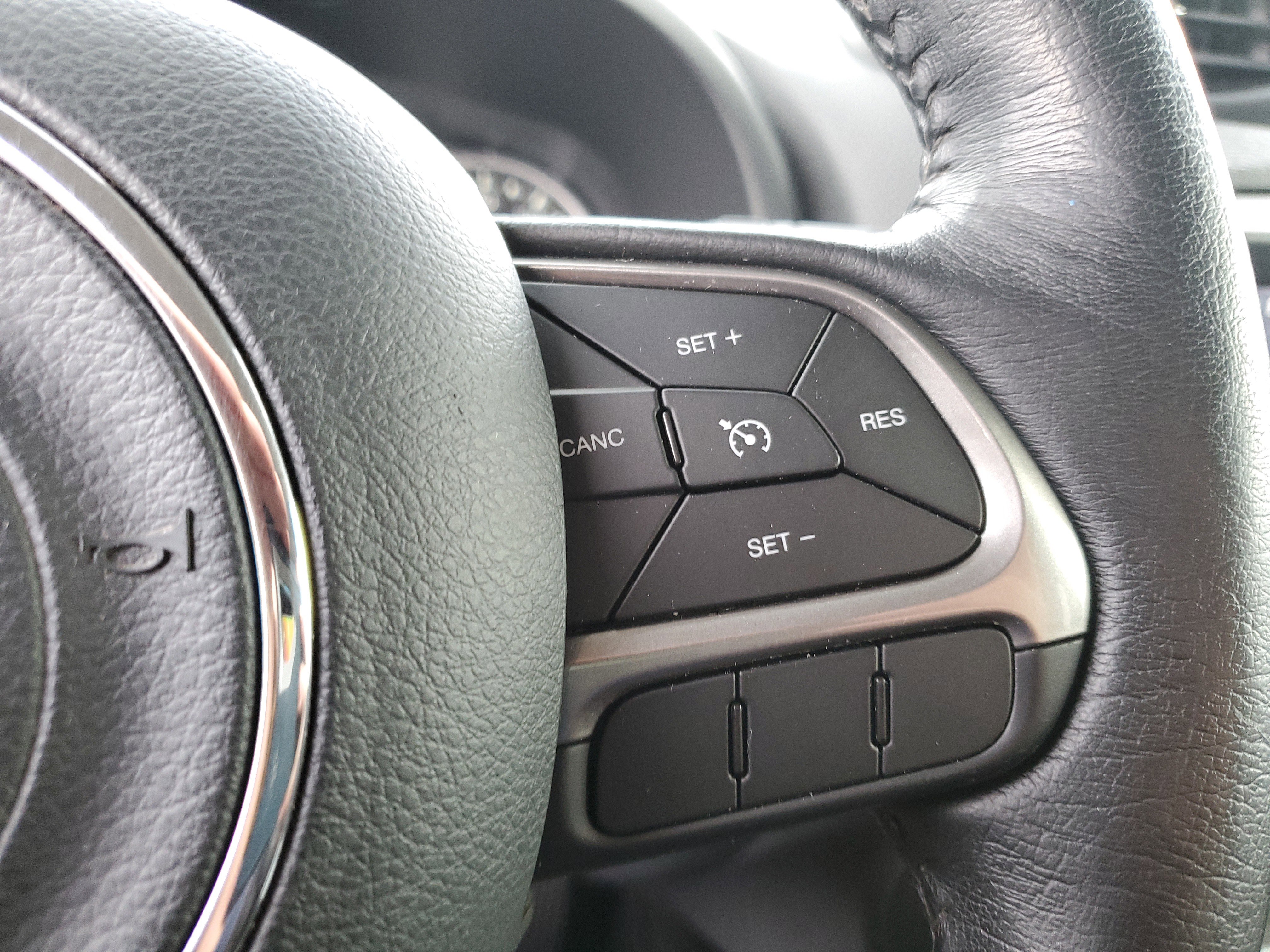 Used 2021 Jeep Renegade Limited image 17