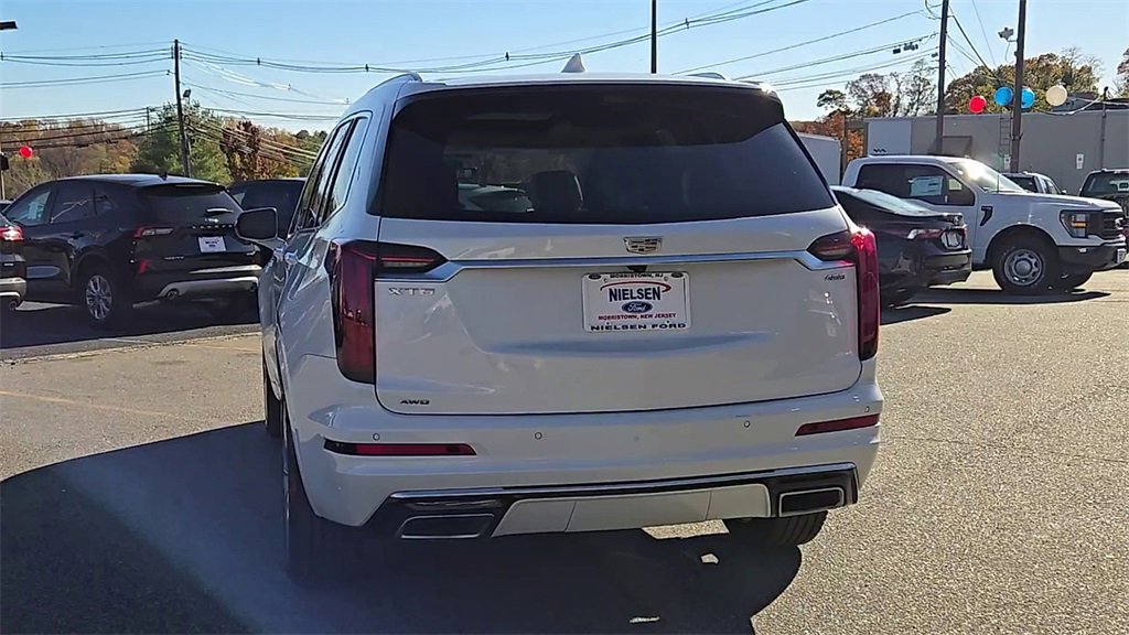 Used 2024 Cadillac XT6 Premium Luxury w/ Technology Package image 3