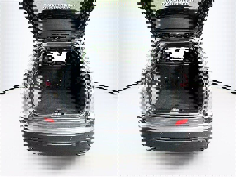 Used 2021 Jeep Cherokee Latitude Lux image 7