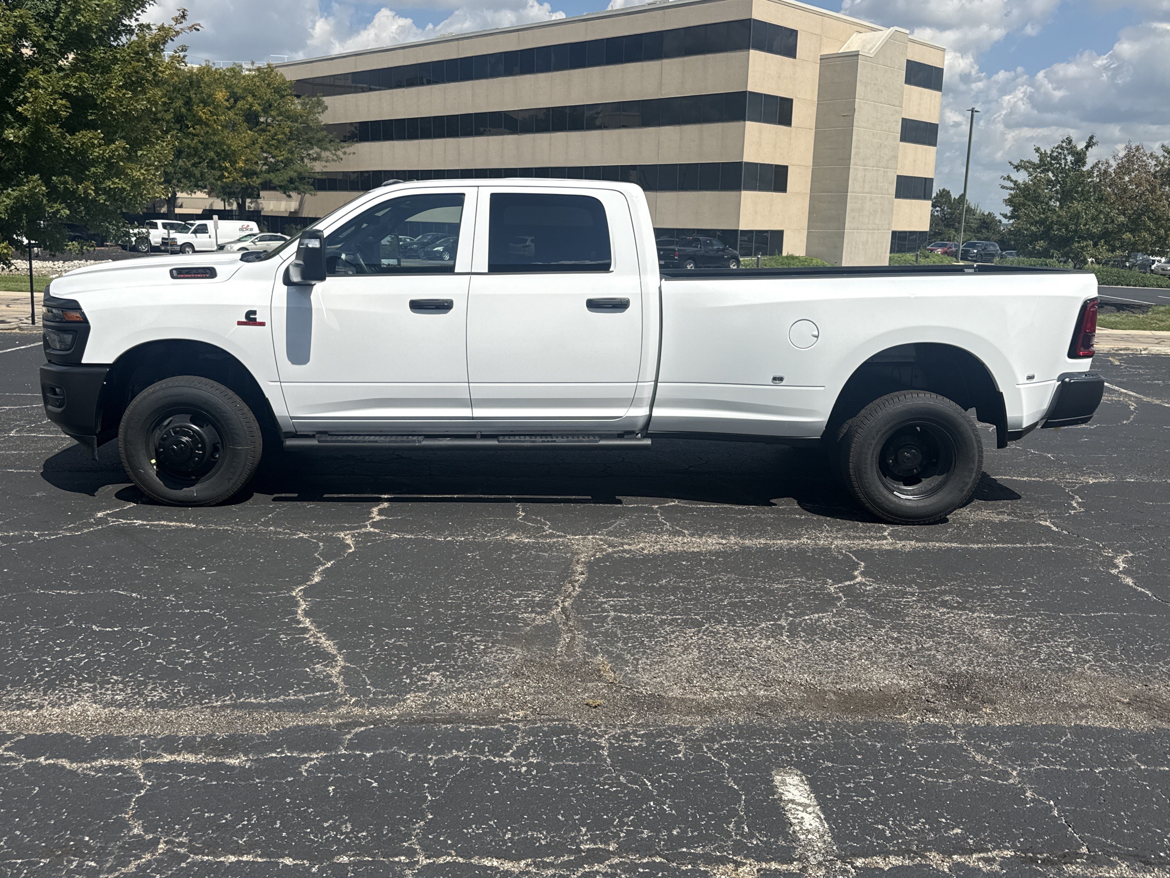 New 2027 RAM 3500 Tradesman AWD/4WD image 5