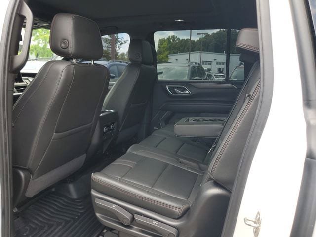Used 2021 Chevrolet Suburban RST AWD/4WD image 13