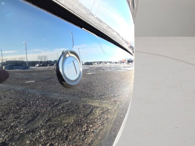 Used 2025 Toyota Sienna Limited image 20