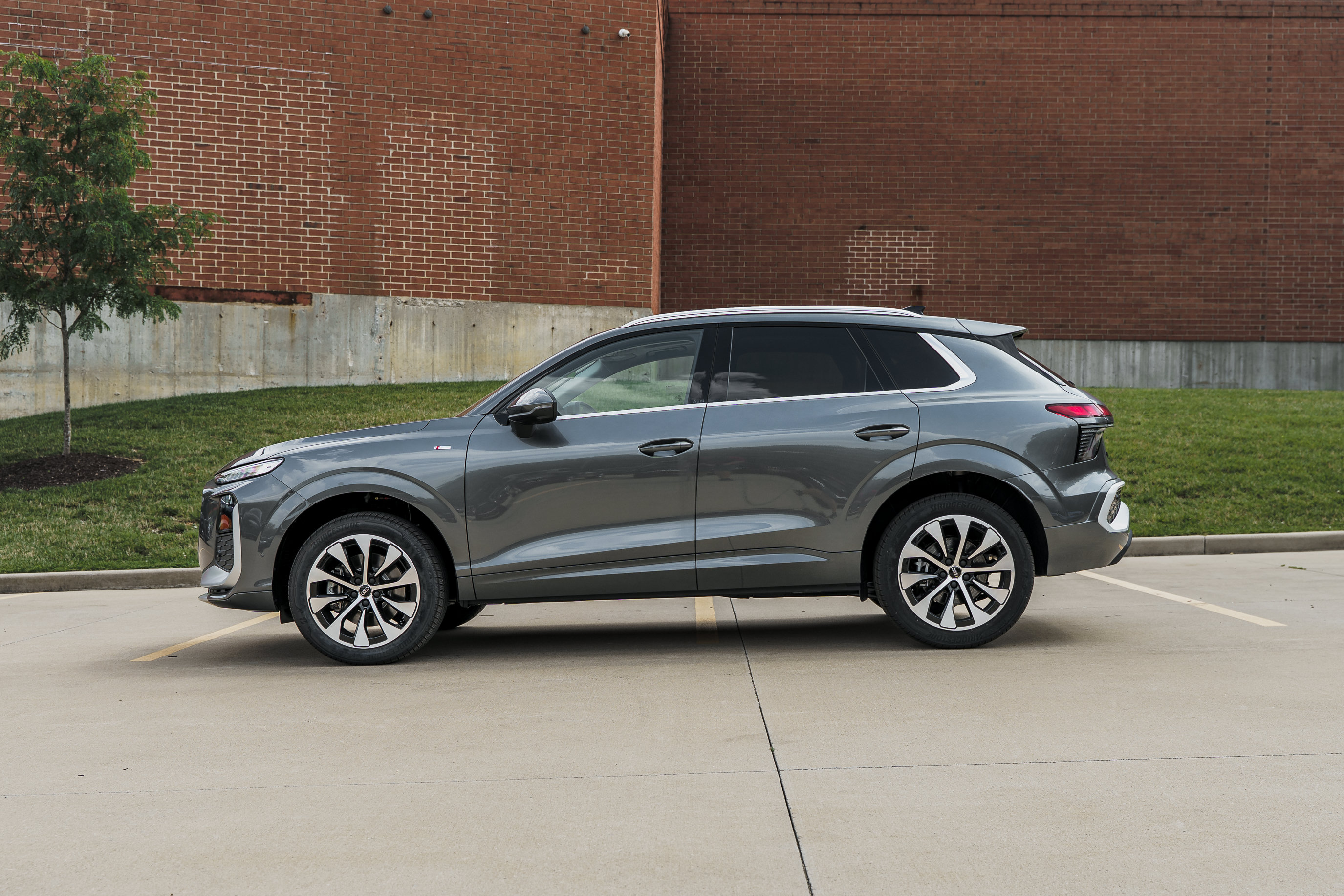 New 2026 Audi Q3 quattro 2.0T AWD/4WD image 6