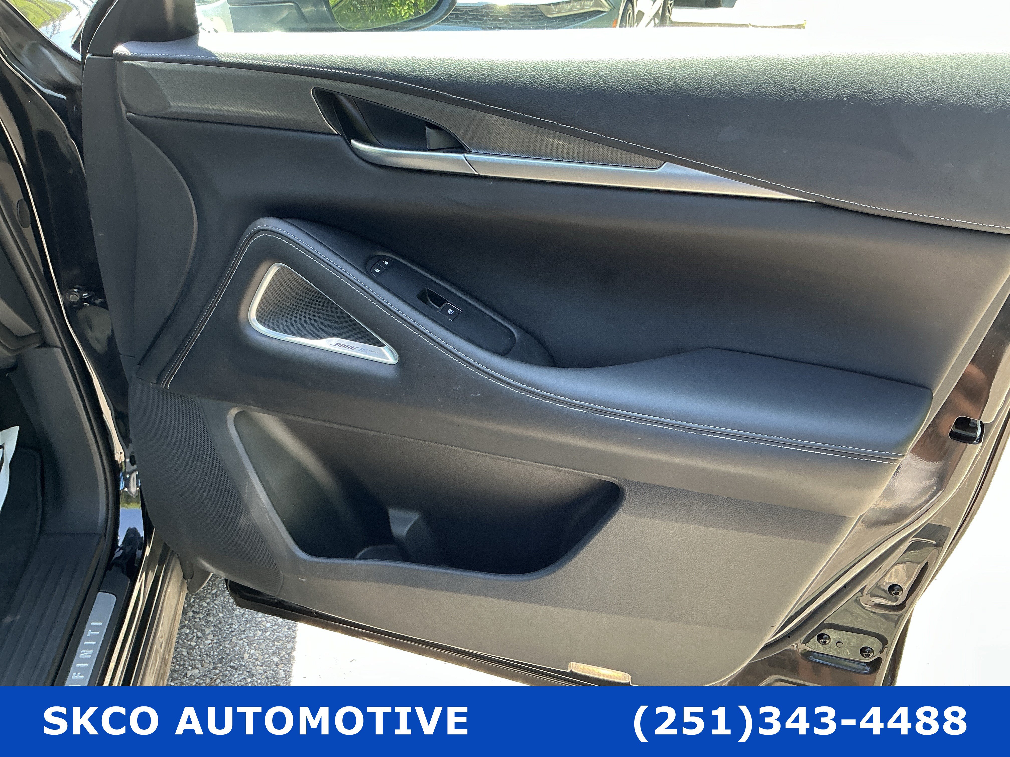 Used 2023 INFINITI QX60 Luxe w/ Vision Package FWD image 12