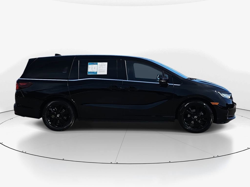 Used 2023 Honda Odyssey Sport image 4