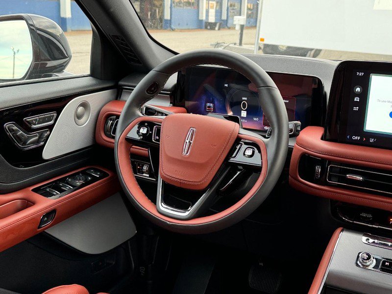 New 2025 Lincoln Aviator Reserve w/ Equipment Group 201A image 16