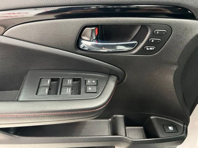 Used 2025 Honda Ridgeline Black Edition image 20