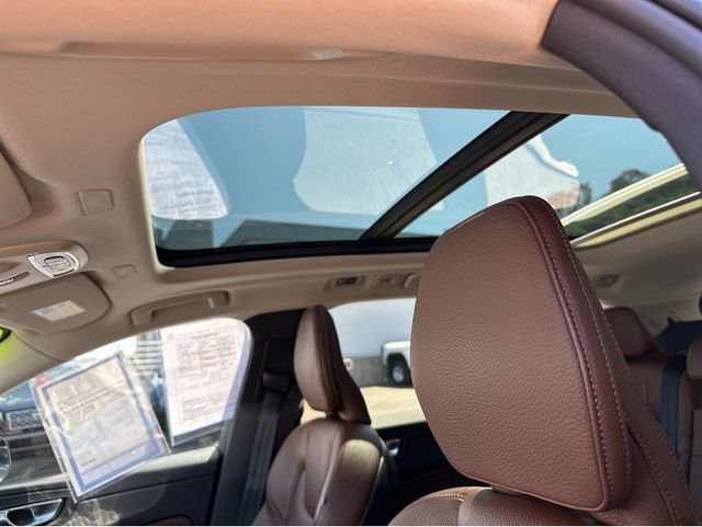 Used 2020 Volvo XC60 T5 Momentum w/ Protection Package Premier FWD image 24