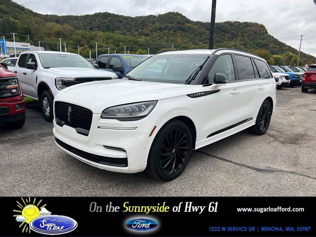Used 2024 Lincoln Aviator Reserve w/ Equipment Group 201A image 1