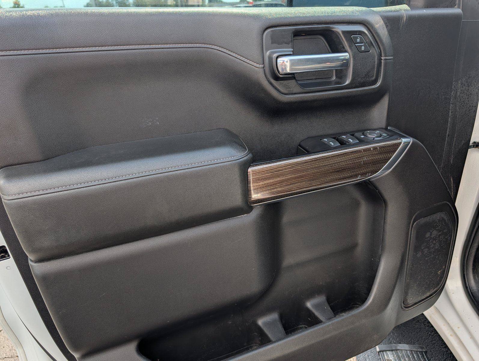 Used 2020 Chevrolet Silverado 1500 LT w/ Texas Edition AWD/4WD image 15